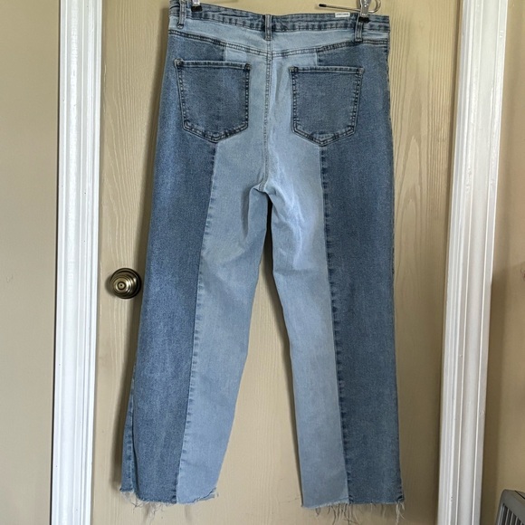 Almost Famous two tone retro inspired jeans with raw hem - Picture 4 of 4